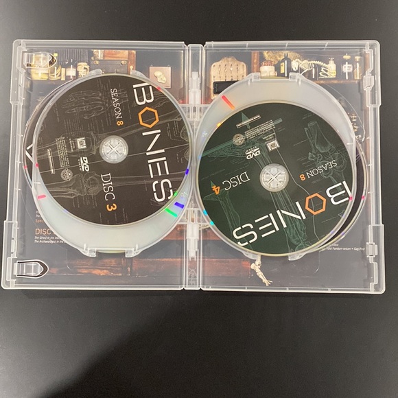 Bones - The Complete Eighth Season - Picture 4 of 8